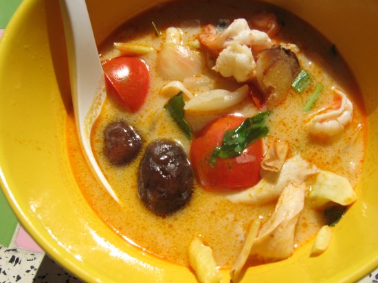 Tom Yum Naam Kon